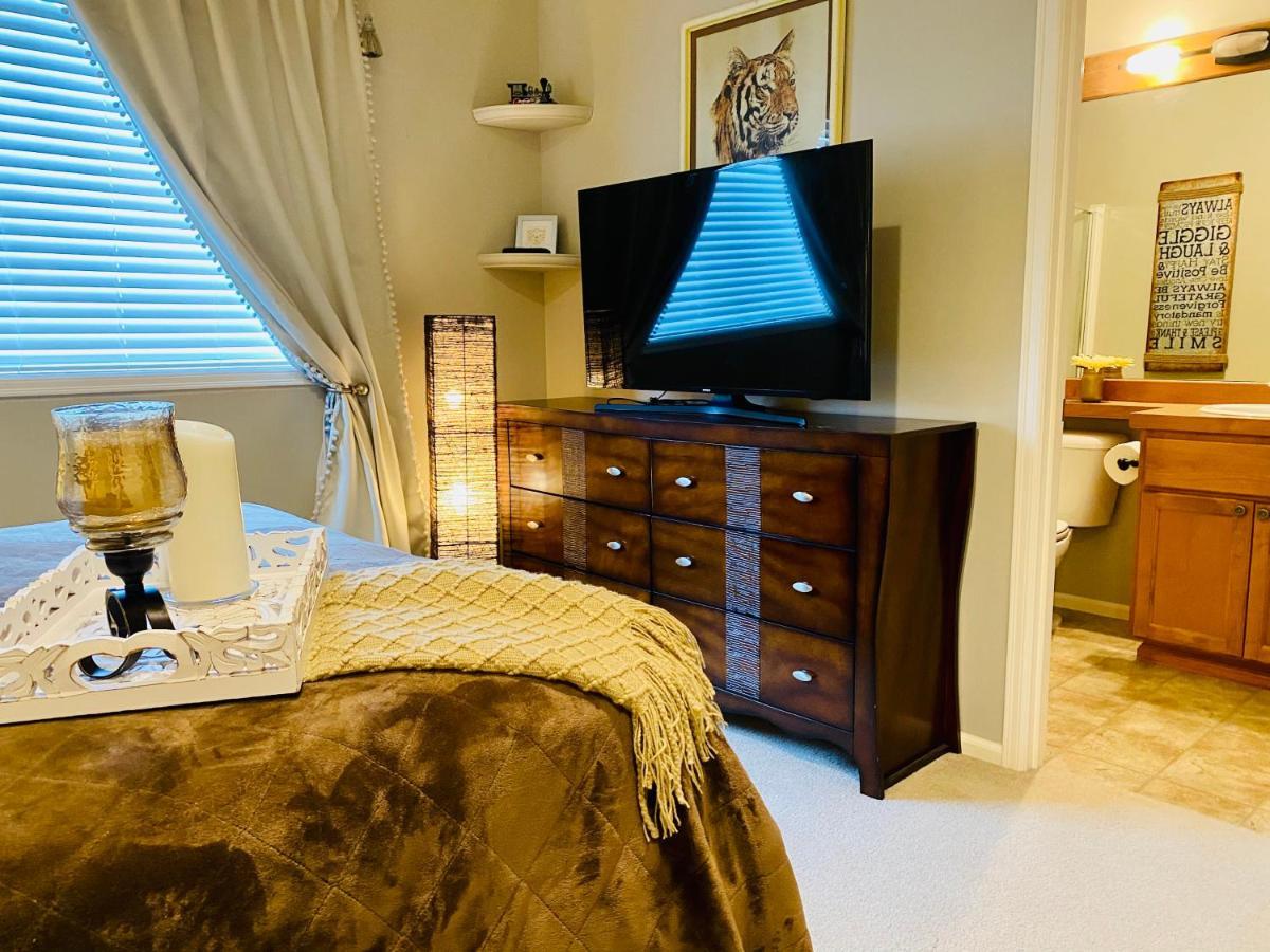 サマミッシュ Lucy'S Elegant & Cozy Houseアパートメント エクステリア 写真