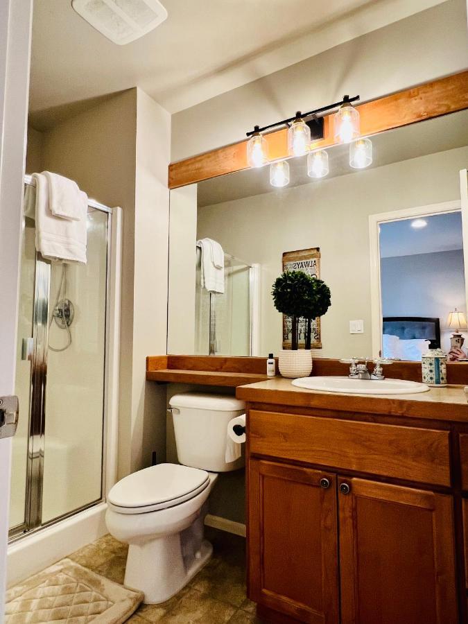 サマミッシュ Lucy'S Elegant & Cozy Houseアパートメント エクステリア 写真